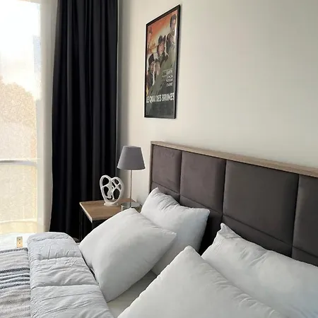 Four Seasons Loft Scandic דירה