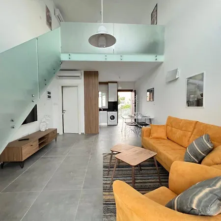 Four Seasons Loft Scandic דירה *